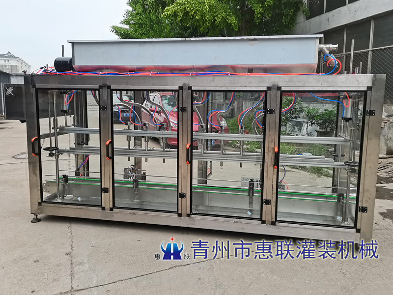國內(nèi)白酒廠用什么灌裝機(jī)？